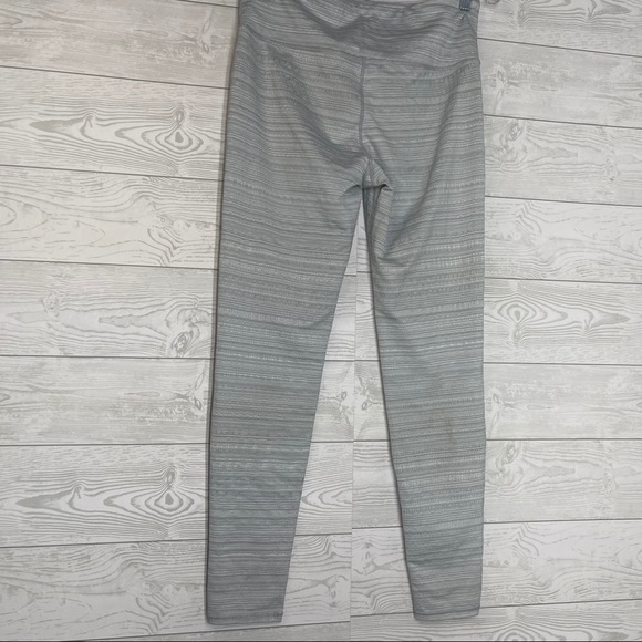 Athleta High Rise Jacquard Chaturanga leggings - Picture 3 of 11